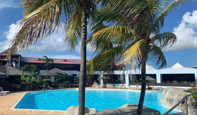 Appartement dans l'hôtel 3* Manganao plage piscine