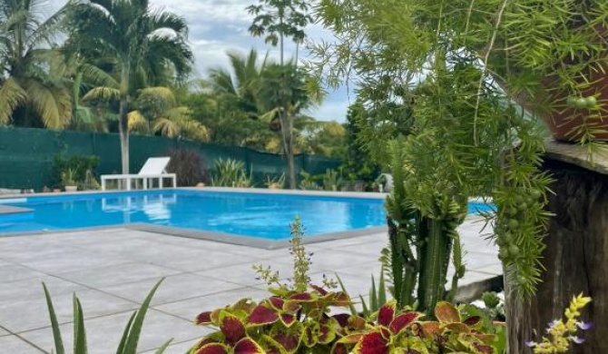Charmante maison avec piscine Sunrise beautiful house with swimming pool