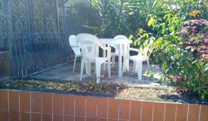 Maison de 2 chambres avec vue sur la mer et jardin clos a Basse Terre