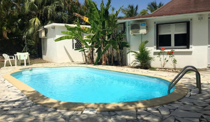 Maison de 3 chambres a Saint Francois a 300 m de la plage avec piscine privee jardin clos et wifi