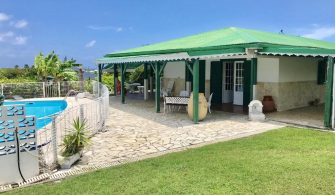 Maison de 4 chambres a Saint Francois a 300 m de la plage avec vue sur la mer piscine privee et jardin clos