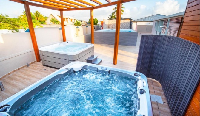 Studio Jacuzzi et piscine au centre ville de Port-Louis