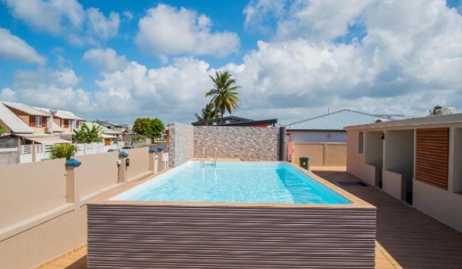 T3 Jacuzzis et piscine au centre ville de Port-Louis