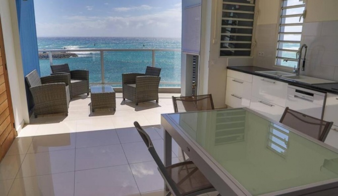 TROPICAL COZY NEST, Appartement vue sur mer 120m2!