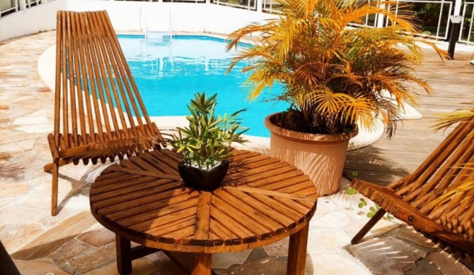 Villa Acajou Rouge - Calme avec jardin & piscine