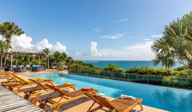 Villa du Cap Sainte-Anne - Piscine et vue mer