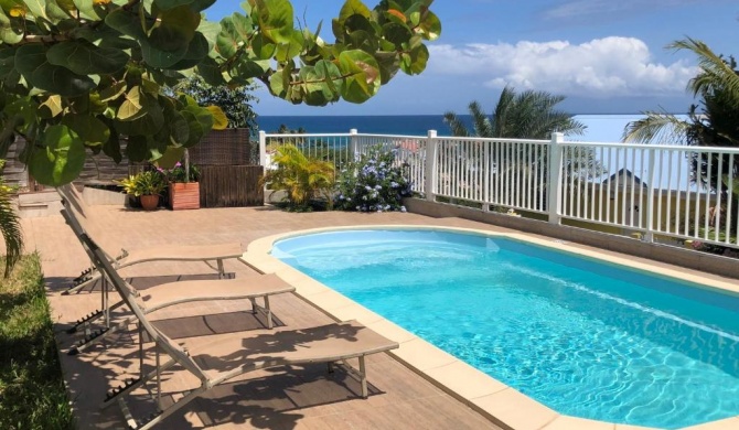 Villa Mango Sea avec piscine & vue sur les îles