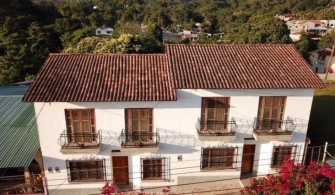 La Casa de Don Santiago Townhouse