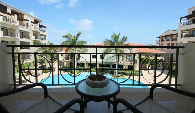 307: 1 bedroom condo with balcony in Palm Beach