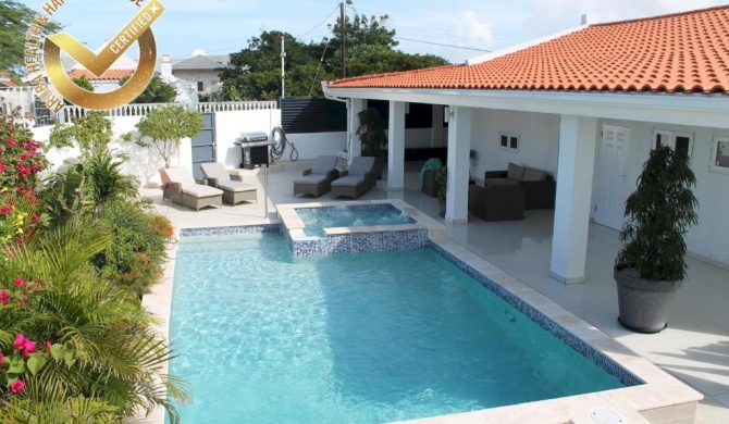 NEW! Palm Beach # 34 Suitable for 8 persons 4 bedrooms, 4 bathrooms