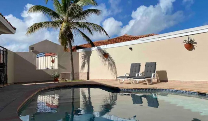 Villa Loki Aruba NEW!!! Villa plus guesthouse en zwembad