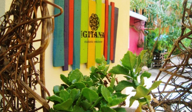 Casa Gitana Hostel & Traveler's Home