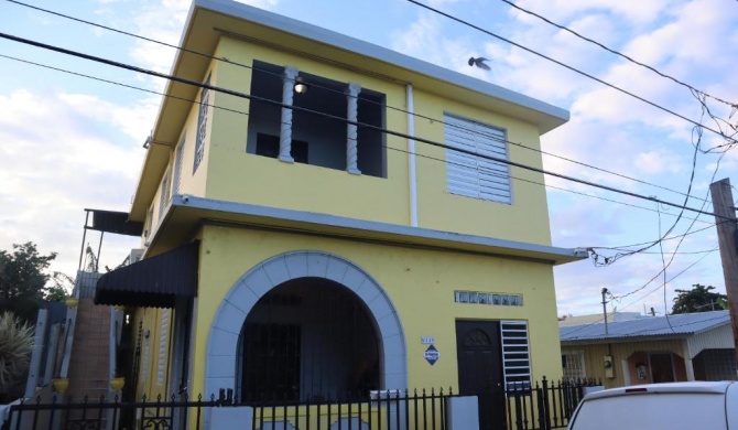 Del Valle Central Casa near Trendy Calle Loiza- one bedroom with queen