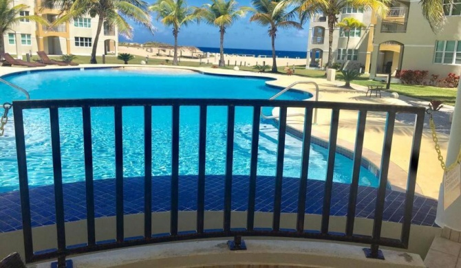 Haudimar PH Beachfront Apt 4BR/3Bath