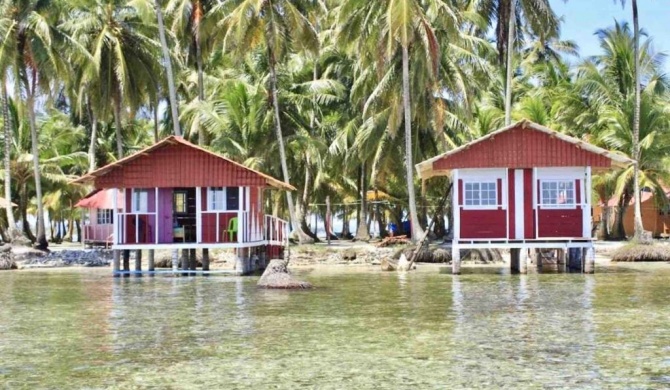 Private Over-Water Cabin on paradise San Blas island