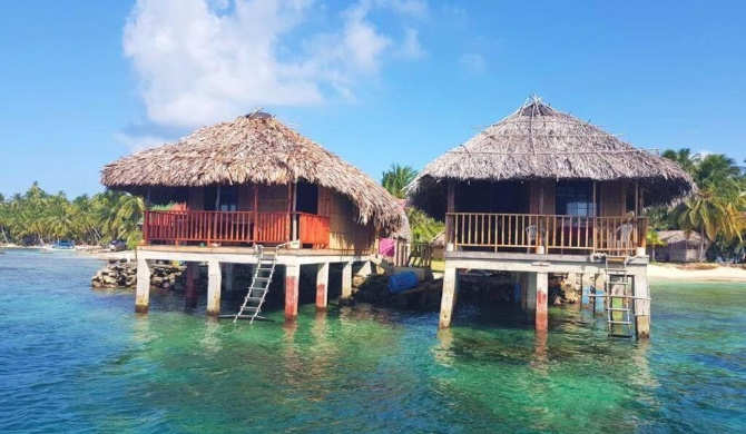 San Blas Islands - Private Cabin Over-the-Ocean + Meals + Island Tours