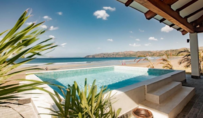 Villa #49 Beachfront with Private Pool - Blue Venao, Playa Venao