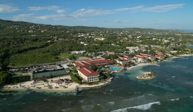 Holiday Inn Resort Montego Bay All Inclusive, an IHG Hotel