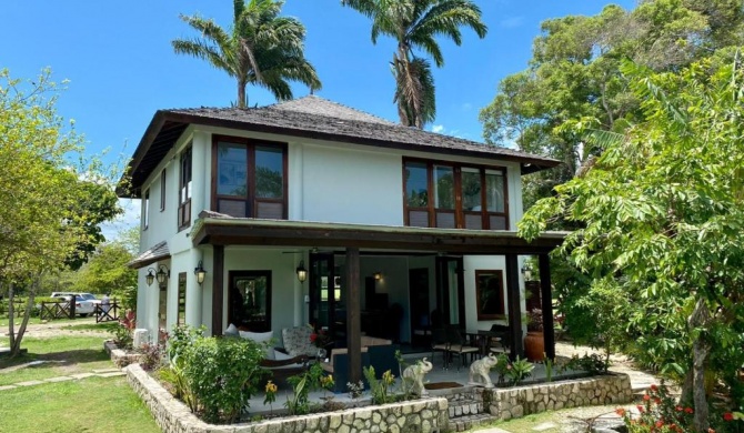 Tikal Villa (Jamaica)