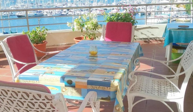 APPARTEMENT T 4 vue SUR MER