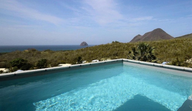 Villa Agapé : vue mer imprenable, piscine, sud caraïbe