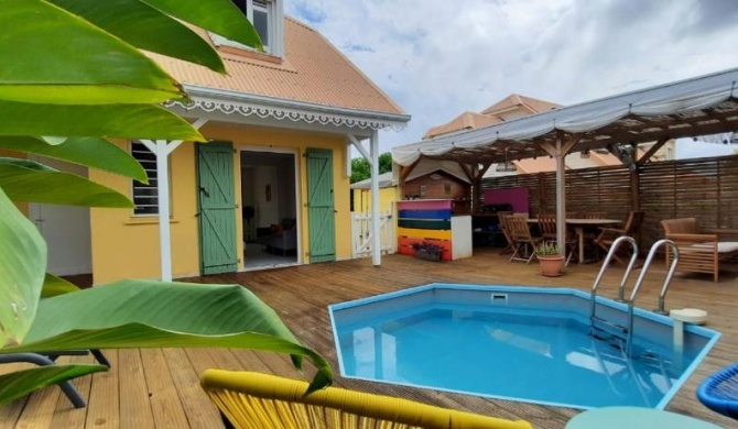 Villa Arc-en-Ciel, magnifique cocon familial avec piscine