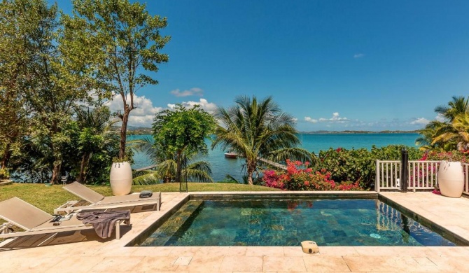 Villa Cerisier piscine et vue imprenable sur la mer