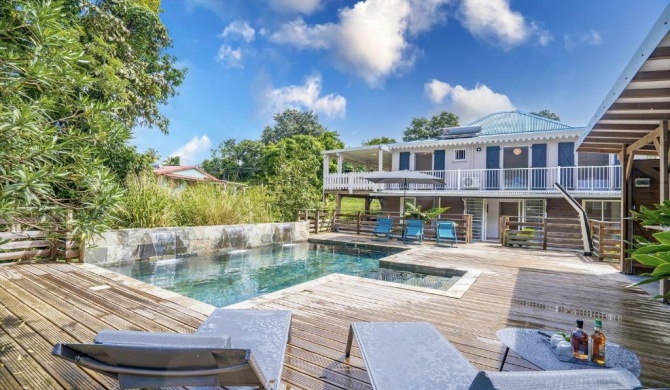 Villa de standing avec piscine et jacuzzi