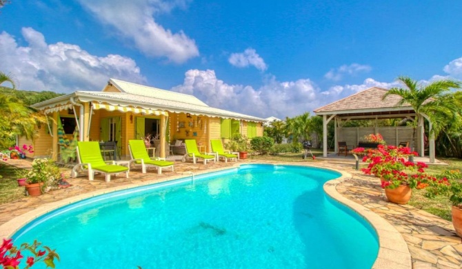 Villa with swimming pool (MQSA27)